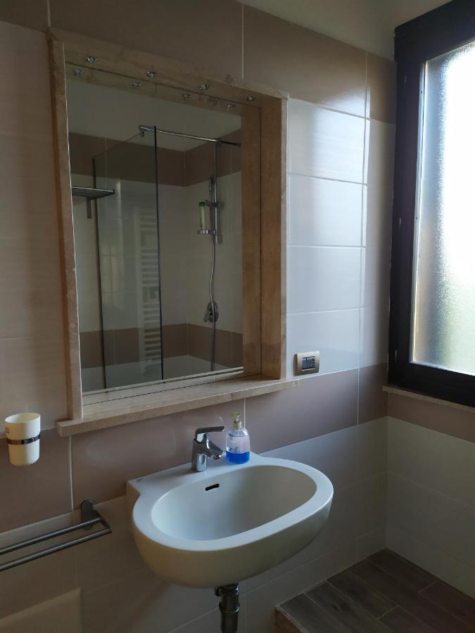 Bed and Breakfast Nero Basalto Azzurro Mare Aci Castello Zewnętrze zdjęcie